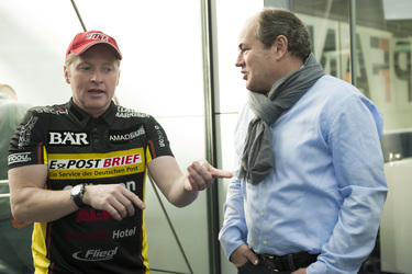 Joey Kelly, Wolfram Kons