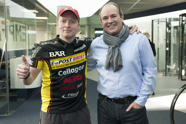 Joey Kelly, Wolfram Kons