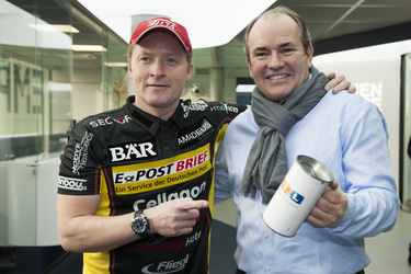 Joey Kelly, Wolfram Kons