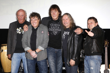 Peter 'Eingehaengt' Meyer, Dieter 'Quaster' Hertrampf, Dieter 'Maschine' Birr, Peter 'Bimbo' Rasym, Klaus Scharfschwerdt (Puhdys)