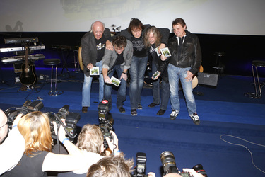 Peter 'Eingehaengt' Meyer, Dieter 'Quaster' Hertrampf, Dieter 'Maschine' Birr, Peter 'Bimbo' Rasym, Klaus Scharfschwerdt (Puhdys)