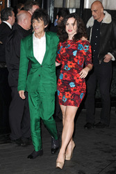 Ronnie Wood (Faces, Jeff Beck Group, The Rolling Stones) mit Freundin Sally Humphries