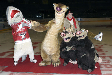 Otto Waalkes mit Sharky, Sid, Crash und Eddie