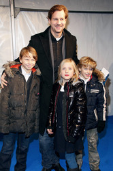 Thomas Heinze mit Begleitung