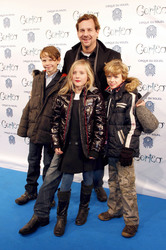 Thomas Heinze mit Begleitung