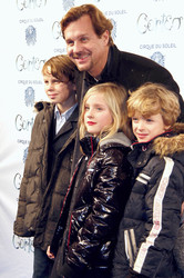 Thomas Heinze mit Begleitung