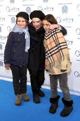 Denise Zich mit Begleitung