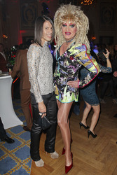 Jorge Gonzalez, Olivia Jones