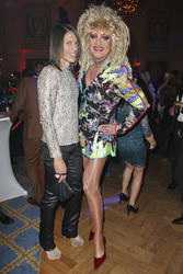 Jorge Gonzalez, Olivia Jones