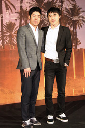 Kim Hee-seong / Hee-sung Kim, Lee Don-ku / Donku Lee