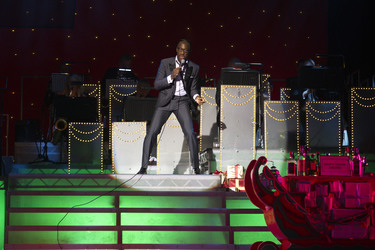 Giles Terera als Sammy Davis Jr.