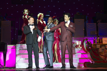Tam Ward als Frank Sinatra, Giles Terera als Sammy Davis Jr., Phil Barley als Dean Martin