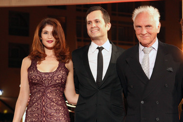 Gemma Arterton mit Gast, Terence Stamp