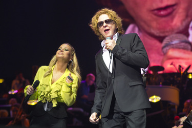 Anastacia, Mick Hucknall