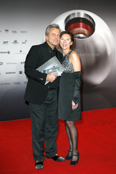 Jörg Knör mit Begleitung