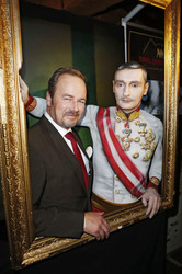 Till Demtröder mit Bodypaint-Model