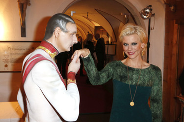 Eva Habermann mit Bodypaint-Model