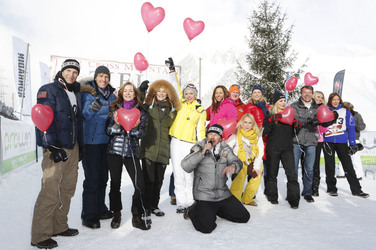 Till Demtröder mit seinen Gästen Magdalena Brzeska, Bernhard Bettermann, Maxi Arland, Bettina Cramer, Caroline Beil, Patrick Lindner, Eva Habermann, Regina Halmich, Nova Meierhenrich und anderen