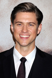 Aaron Tveit