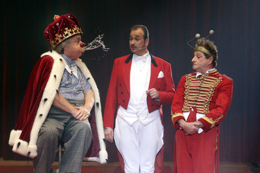 Bernhard Paul als Zippo, Patrick Philadelphia, Jan van Dyke