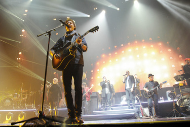 Nick Howard, Michael Lane, Brigitte Lorenz, Isabell Schmidt, Michael Heinemann, James Borges, Rob Fowler, Gil Ofarim