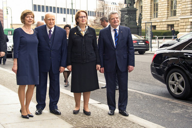 Daniela Schadt, Karolos Papoulias, May Panou Papoulia, Joachim Gauck