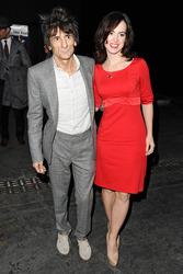 Ronnie Wood (Faces, Jeff Beck Group, The Rolling Stones) mit Gattin Sally Humphries