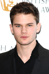 Jeremy Irvine