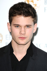 Jeremy Irvine