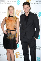 Alice Eve, Jeremy Irvine