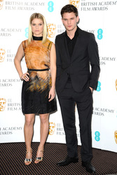 Alice Eve, Jeremy Irvine