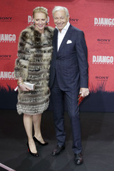 Petra van Bremen, Jo Groebel