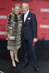 Petra van Bremen, Jo Groebel