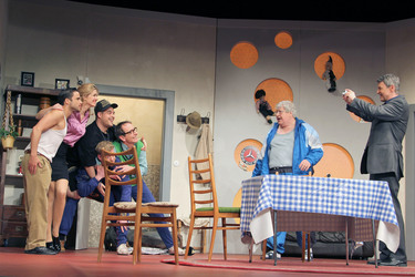 Nina Bott und der Cast