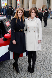 Beatrice Mountbatten-Windsor, Eugenie Mountbatten-Windsor