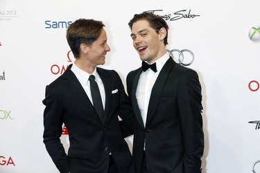Tom Schilling, Tom Payne