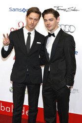 Tom Schilling, Tom Payne