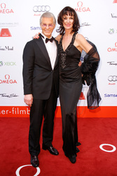 Mona Opris mit Begleitung