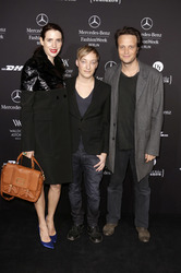 Julia Malik, August Diehl mit Gast