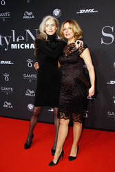 Eveline Hall, Kim Fisher