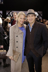 Gedeon Burkhard mit Freundin Anika Bormann