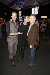 Joseph Fiennes, Maria Dolores Diéguez mit Pressfotografen