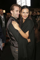 Joseph Fiennes, Maria Dolores Dieguéz