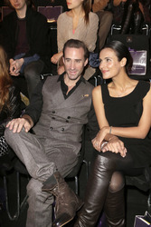 Joseph Fiennes, Maria Dolores Dieguéz