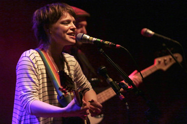 Wallis Bird