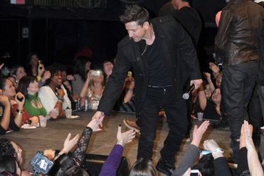 Jeff Timmons (98 Degrees)