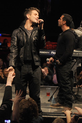 Joey McIntyre, Danny Wood (New Kids on the Block)