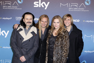 Anna Loos mit Band Silly