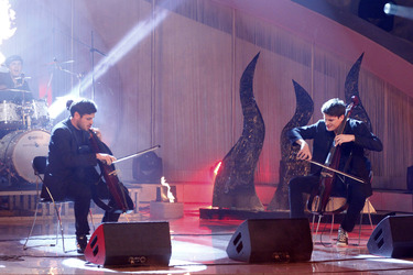 2Cellos