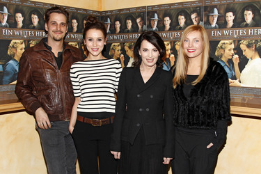 Max von Thun, Peri Baumeister, Iris Berben, Nadja Uhl